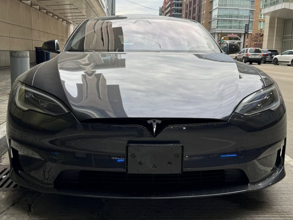 Tesla Model S front live image
