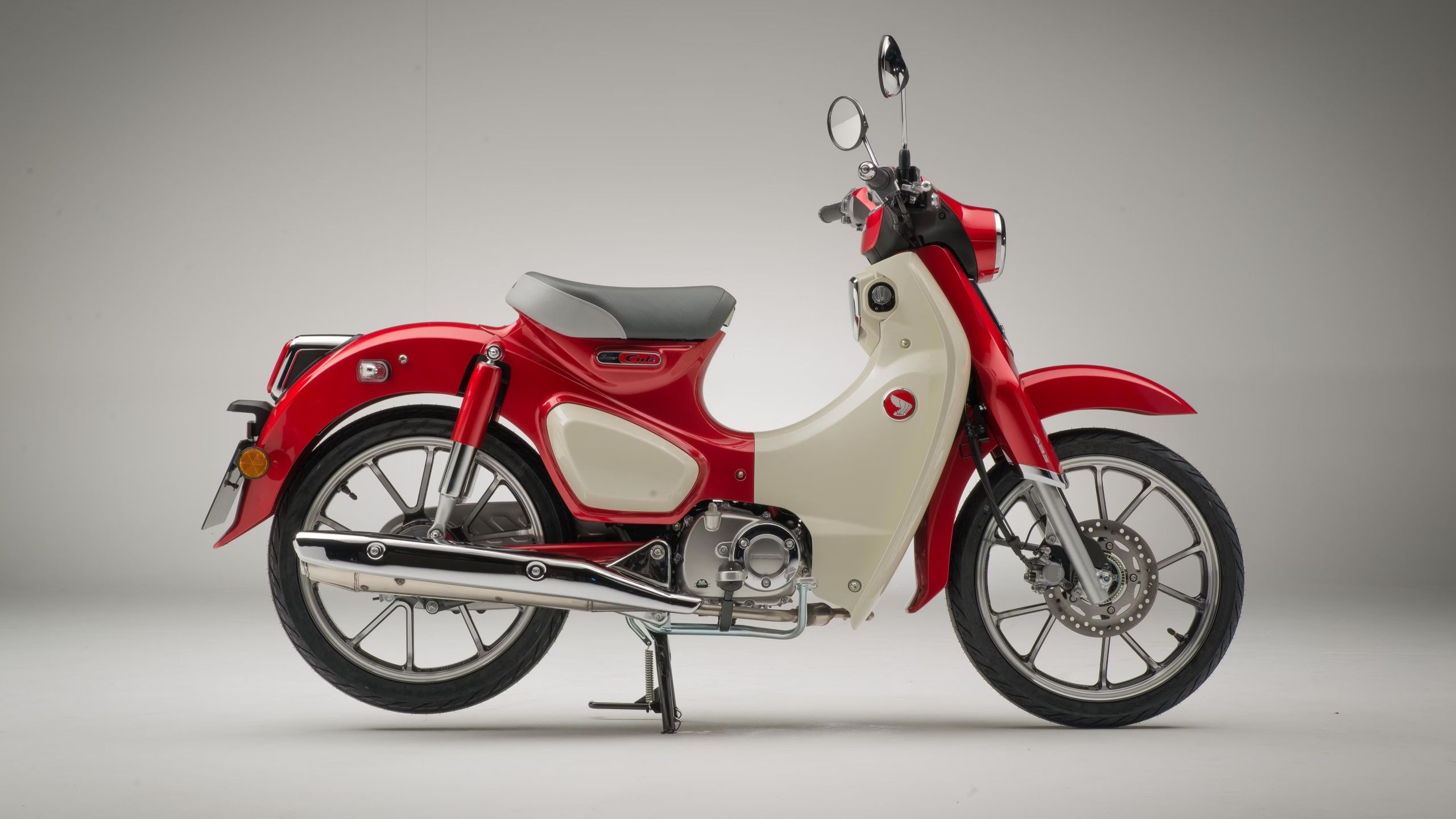 Honda Super Cub C125 red and white moped